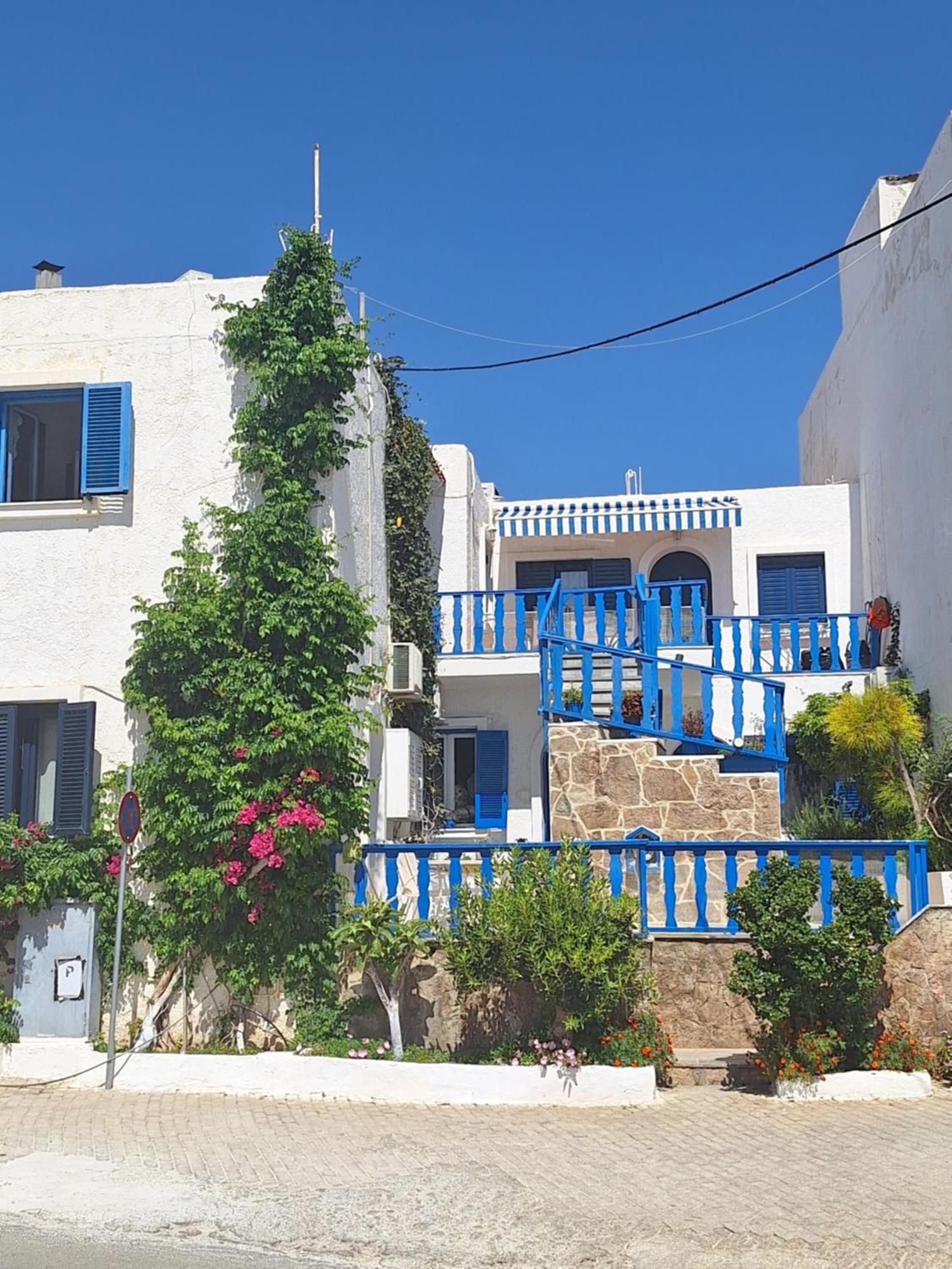 Marena 2 Apartment Makrýgialos Екстериор снимка