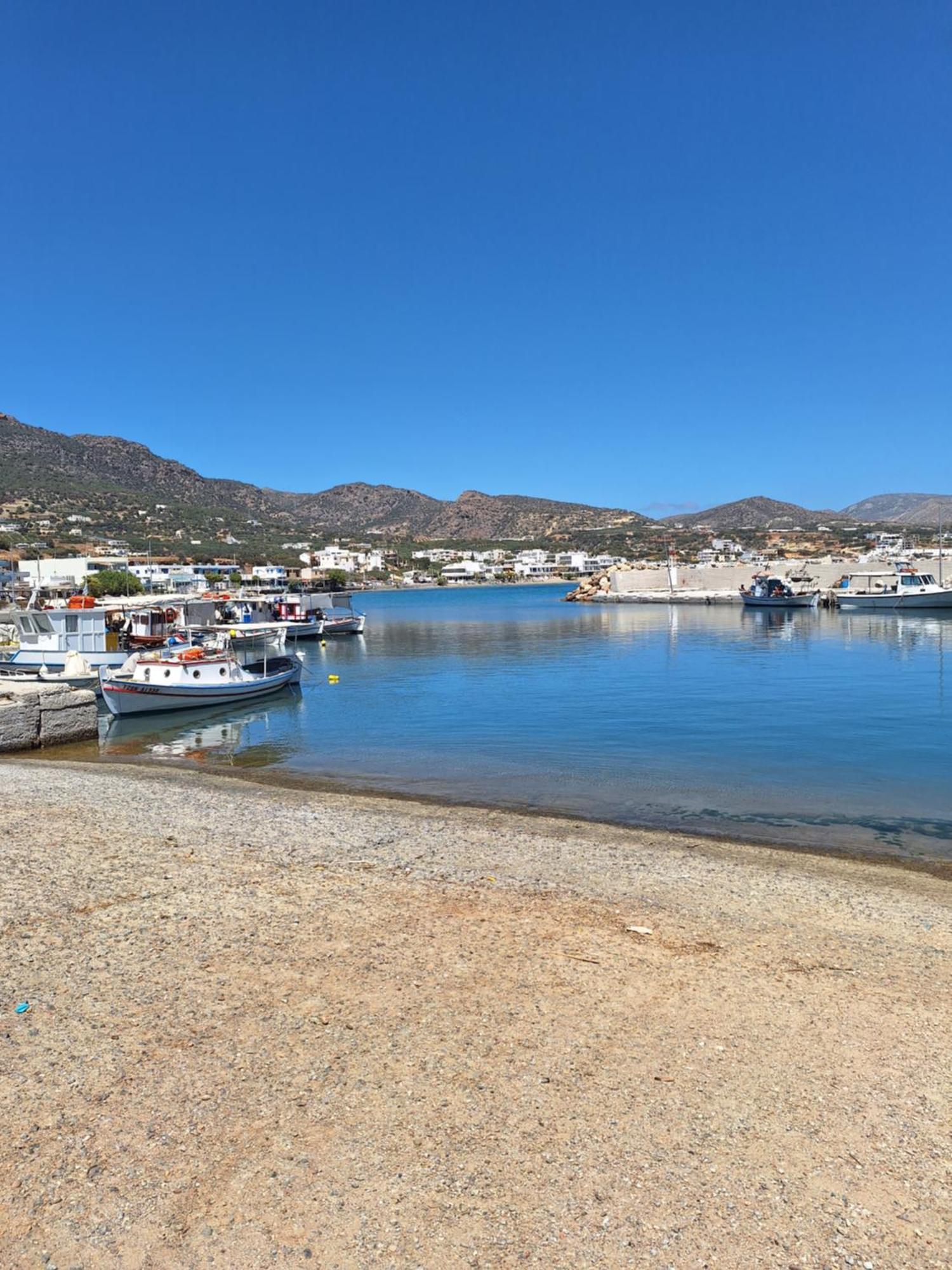 Marena 2 Apartment Makrýgialos Екстериор снимка
